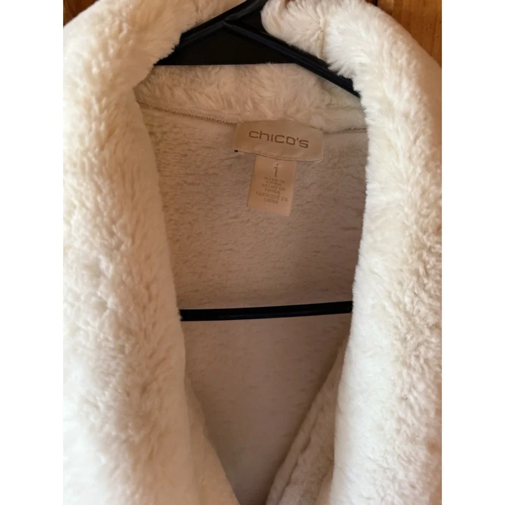 CHICOS Cream Faux Lined  Chic Vest Suede Like Open Front Layering woman's size 1